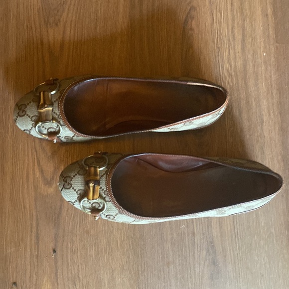 Authentic Gucci Horsebit Classic Ballet Flats w/original box if no price bargain - Picture 4 of 5
